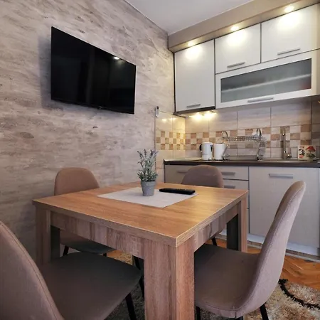 Lora Lejlighed Vrnjci